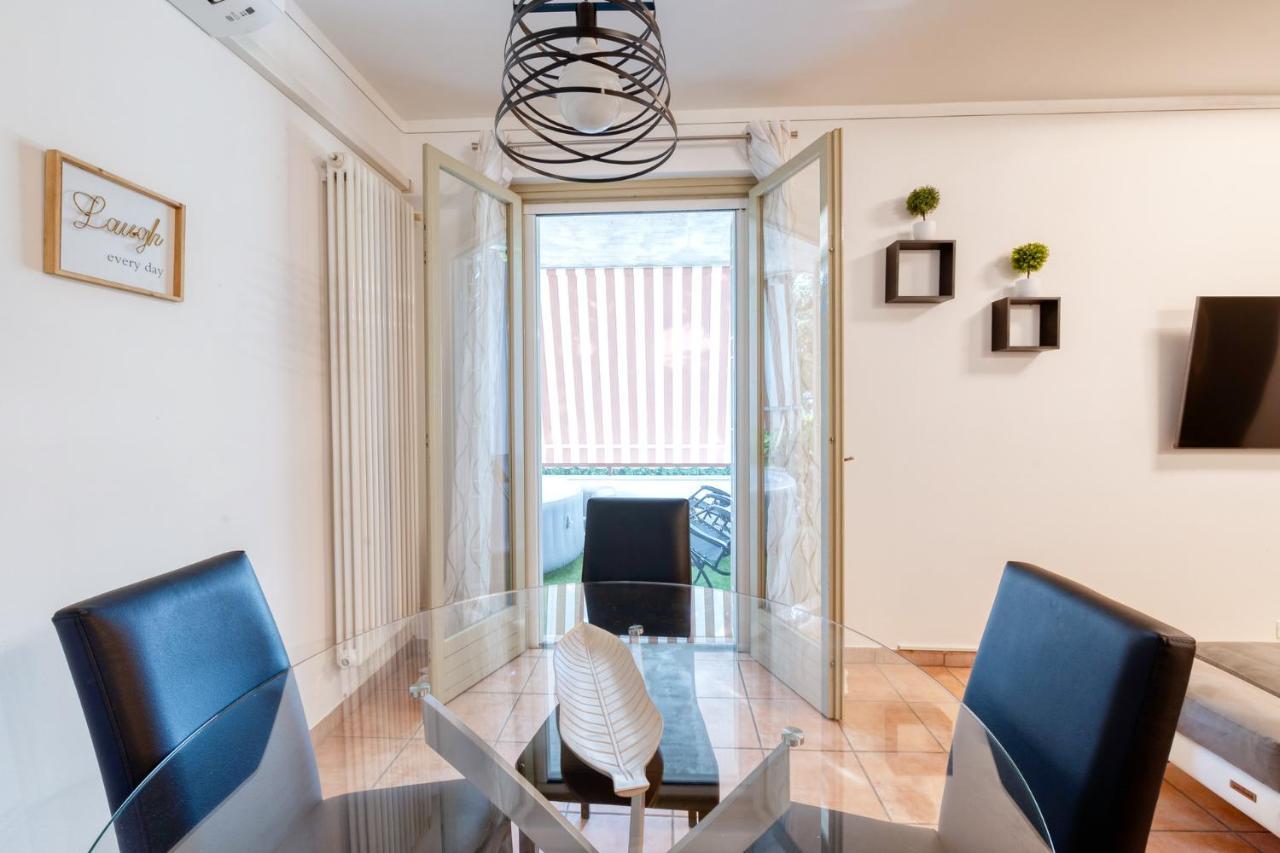 פסקיארה דל גארדה Wolf House - Peschiera Holiday - Jacuzzi Privata מראה חיצוני תמונה