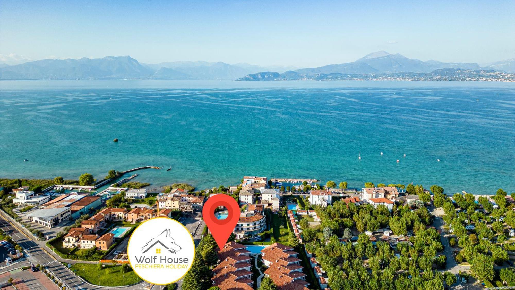 פסקיארה דל גארדה Wolf House - Peschiera Holiday - Jacuzzi Privata מראה חיצוני תמונה